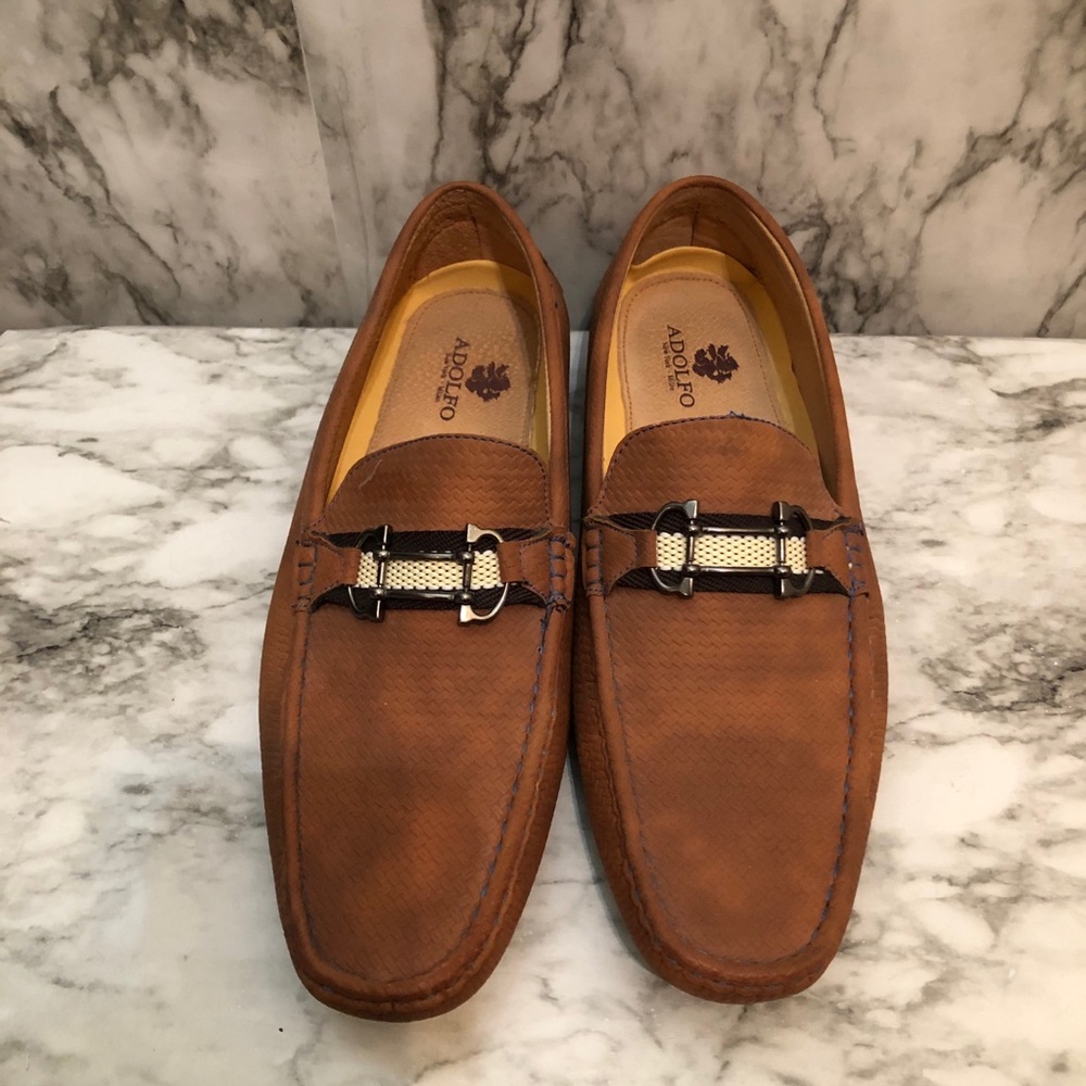 Adolfo tan loafers